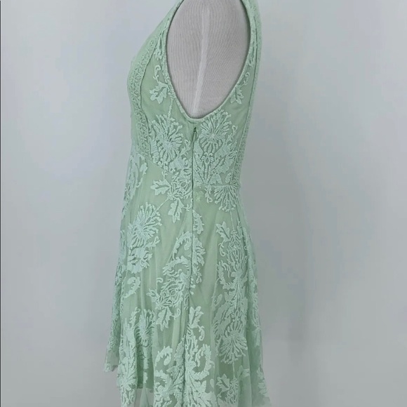 Free People Rein Over Me Mint Green Lace Dress Women's Size 4 Raw Hem Lined - Picture 2 of 4